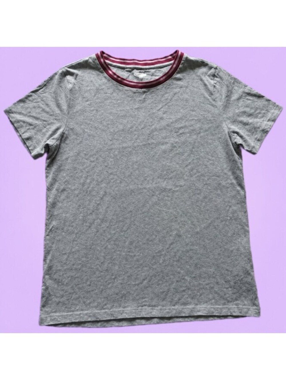 Old Navy Womens Small Gray T-Shirt Short Sleeve Maroon Contrast Collar Top